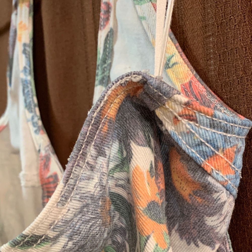 Button-Down Halter Crop Top - image 10